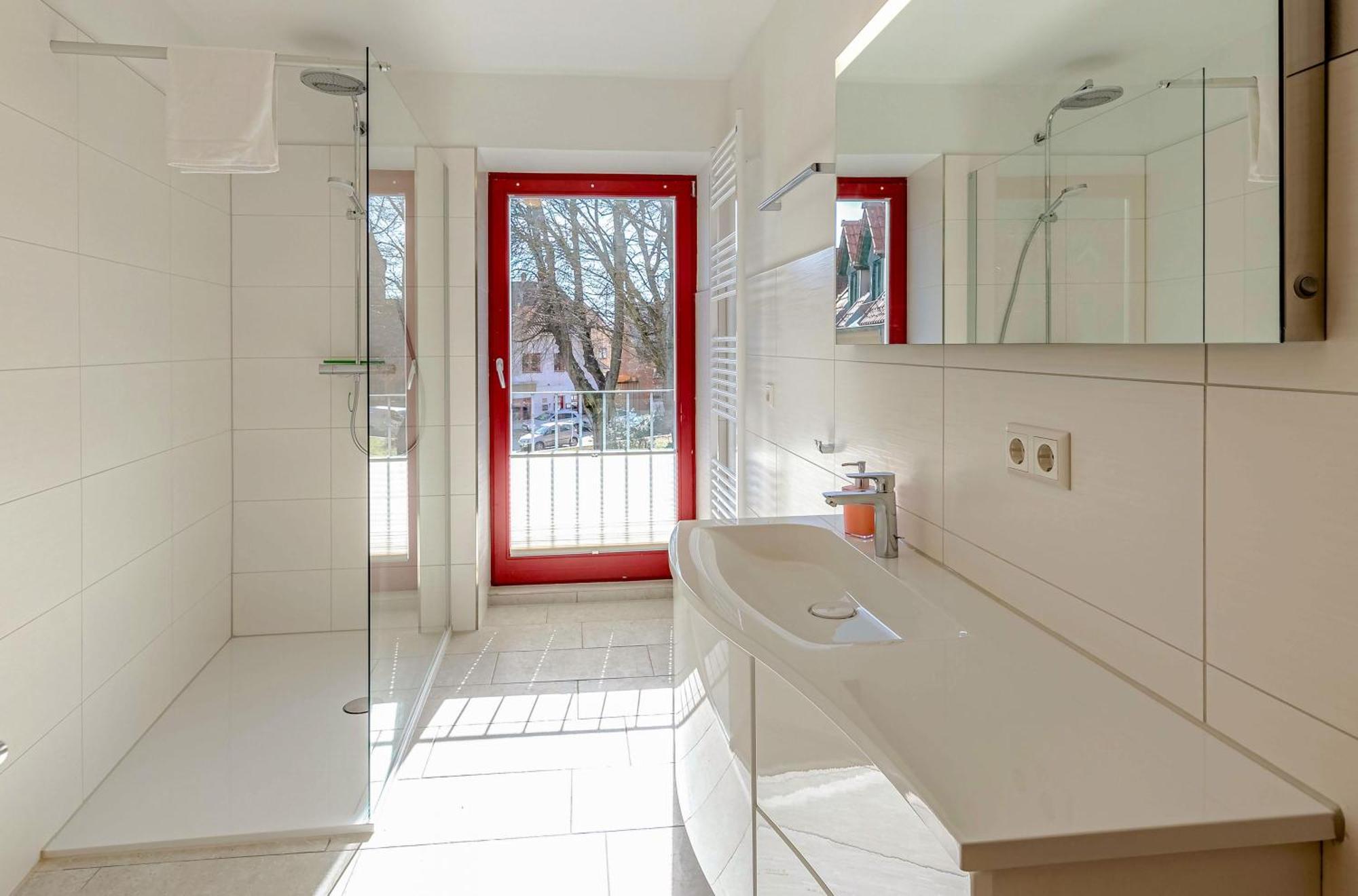 City Apartment An Der Georgenkirche Варен Екстериор снимка