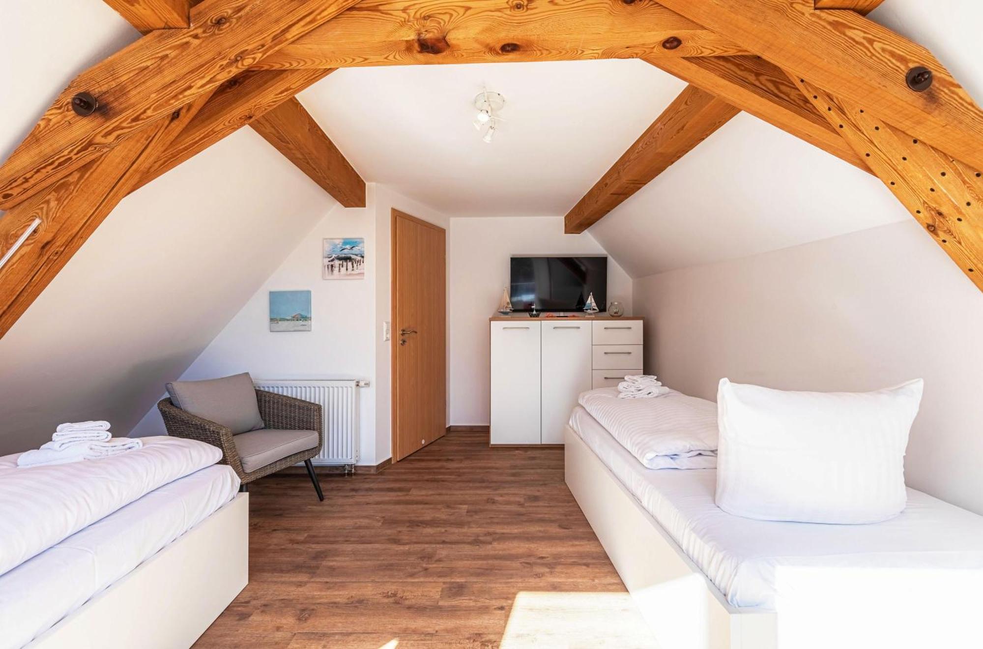 City Apartment An Der Georgenkirche Варен Екстериор снимка