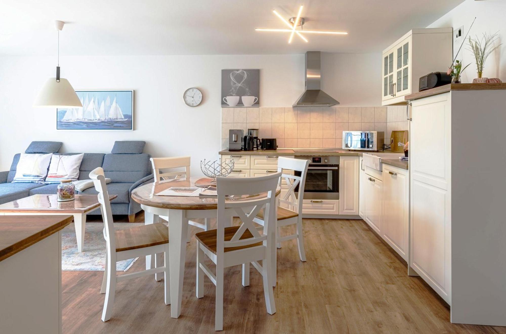 City Apartment An Der Georgenkirche Варен Екстериор снимка